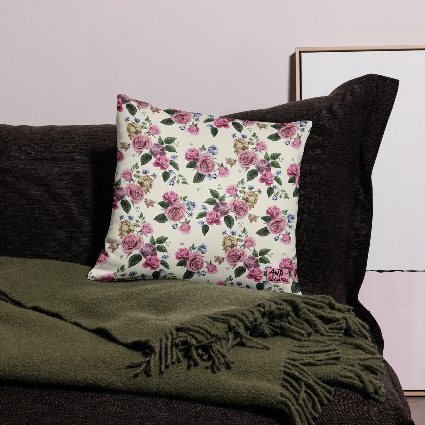 Divine as Dawn Davenport in 'Female Trouble' – Pillow Case / Cushion Cover