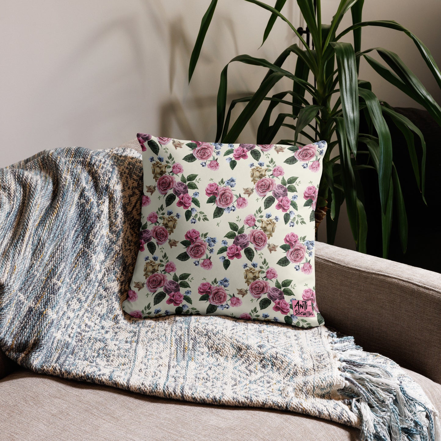 Jessica Fletcher from 'Murder She Wrote' - Pillow Case / Cushion Cover